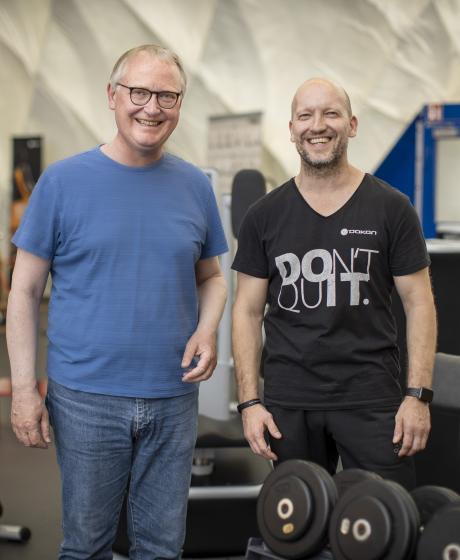 Bild Klaus Mindrup mit Guido Wallmann, Geschäftsführer Dokan Sportclub