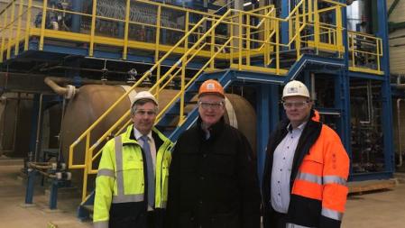 Klaus Mindrup besucht Projekt Crabon2Chem