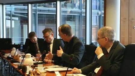 Parlamentarisches Frühstück zum neuen Energie-Eigenverbrauchmodell der Schweiz