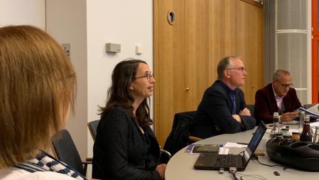 Dr. Barbara König, Geschäftsführerin des Genossenschaftsforums während ihres Referats 